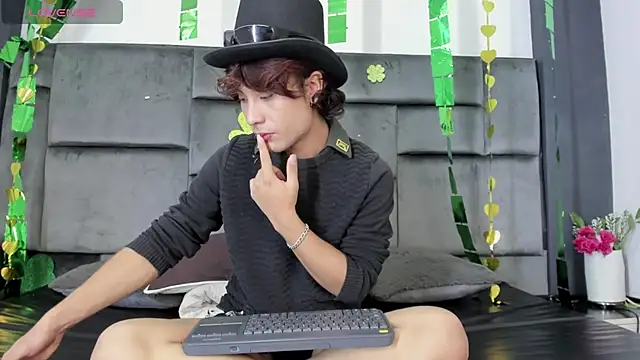 Liam Grant online show from 03/06/26, 08:16