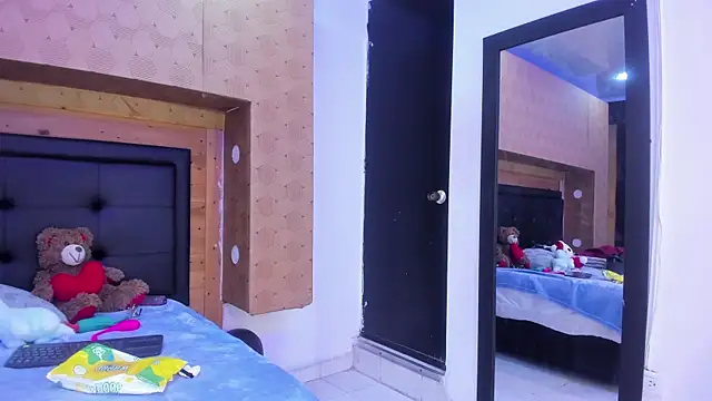 Samantha Blaze1 online show from 03/25/26, 11:05