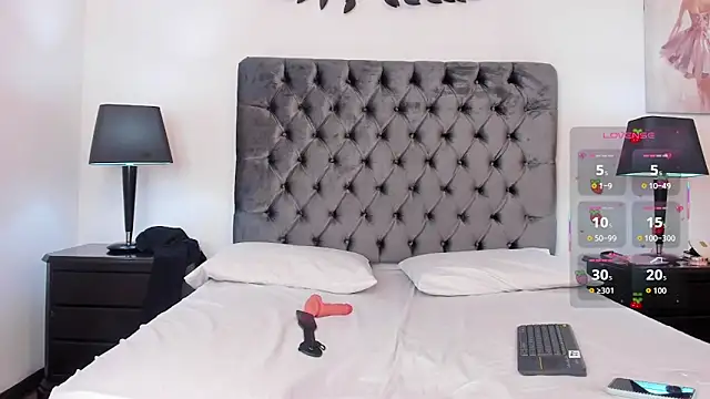 Kiri Black  online show from 03/14/26, 04:07