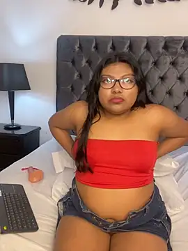 Kiri Black  online show from 03/18/26, 05:32