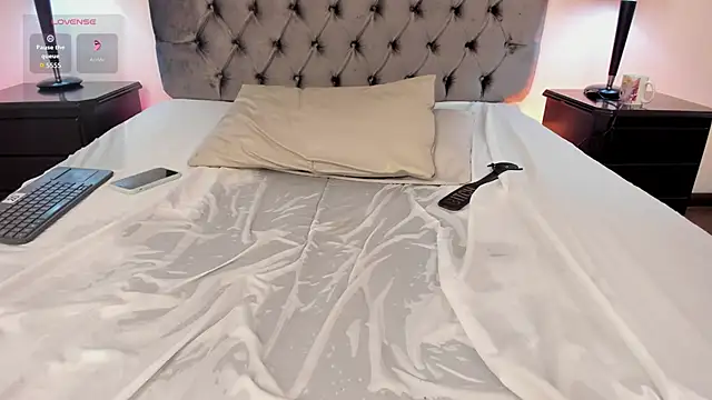 Kiri Black  online show from 03/27/26, 08:26