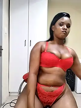 LUNAARXO1 online show from 02/11/26, 10:37