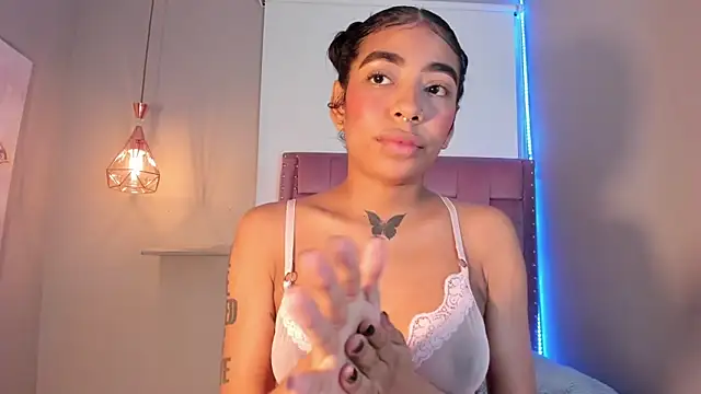 Scarlet Vixen  online show from 03/31/26, 12:38