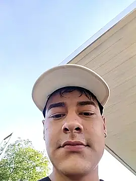 attractive-sexx online show from 04/08/26, 08:53