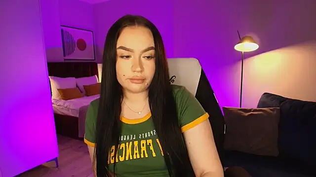 tinafox  online show from 02/13/26, 08:21