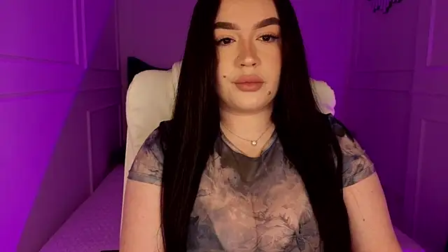 tinafox  online show from 03/26/26, 09:37