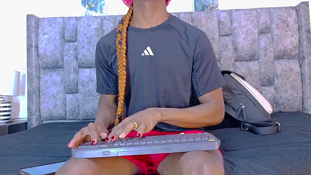 samirths boy  online show from 02/16/26, 04:25