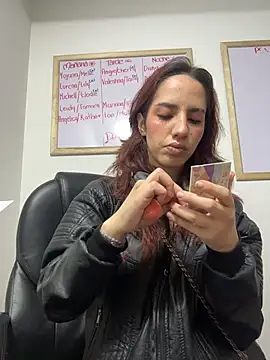 Snapshot of elodie_rouge chatting on 07/20/26, 03:14 elodie rouge online show from 07/20/26, 03:14