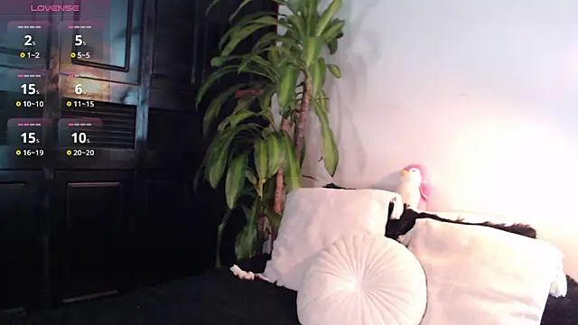 Mia Volkova  online show from 04/20/26, 01:47