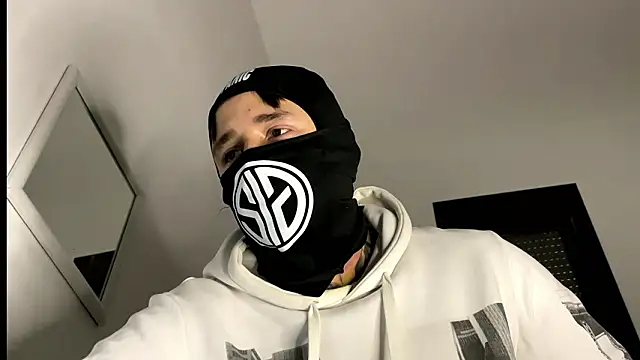 COLOMBIAN20CM online show from 03/06/26, 01:29