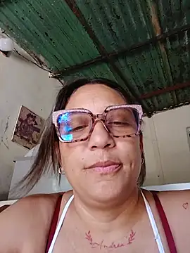 Snapshot of mariacarlota chatting on 05/24/26, 03:39 mariacarlota online show from 05/24/26, 03:39