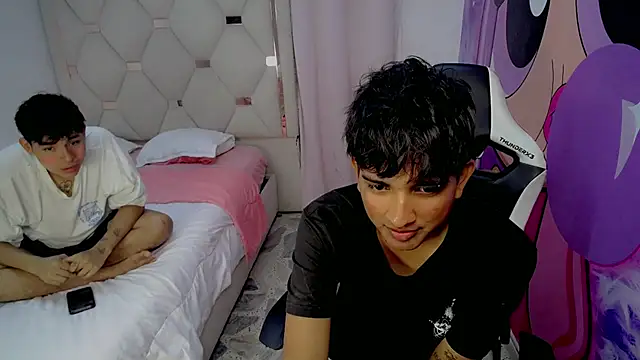 Maxwell boys online show from 02/05/26, 03:44