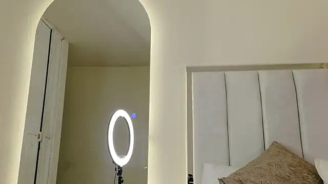 Valen Sm online show from 02/11/26, 08:14