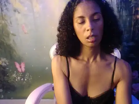 Snapshot of rosa_skinny chatting on 05/29/26, 08:18 rosa skinny online show from 05/29/26, 08:18