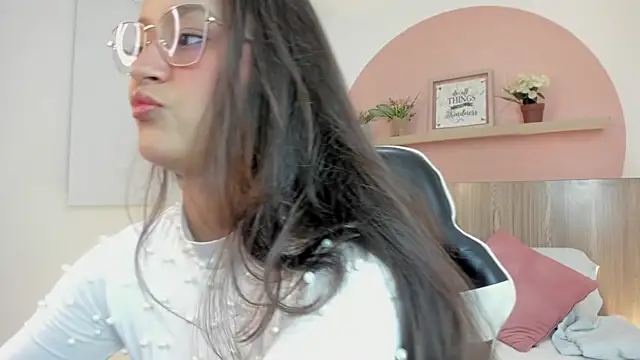 ivette swan online show from 02/01/26, 02:21