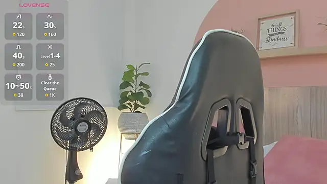 ivette swan online show from 04/09/26, 07:41