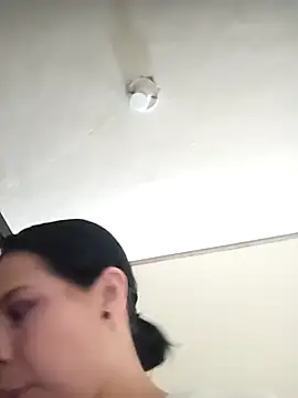 RossyAlvarez online show from 04/04/26, 02:10