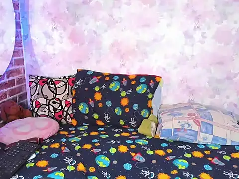 sara sant online show from 04/15/26, 04:47