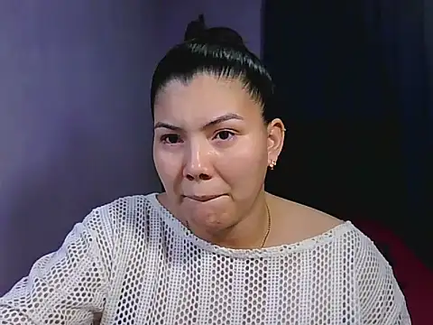 Snapshot of Violetta-Helena chatting on 03/17/26, 04:28 Violetta-Helena online show from 03/17/26, 04:28