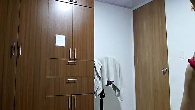 pochilove online show from 07/18/26, 12:59