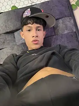 Adam hottie online show from 02/11/26, 01:32