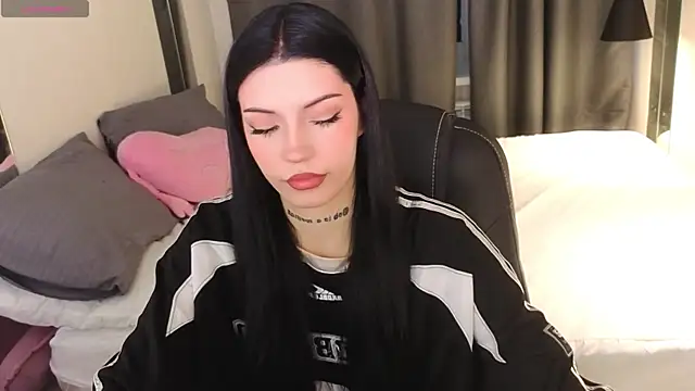 Kelly  Bunny online show from 05/16/26, 06:10