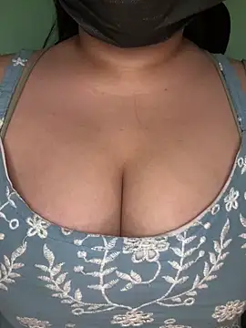 Praachiiii online show from 03/01/26, 05:48