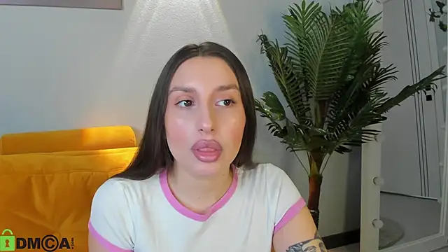 Celine Coello online show from 02/04/26, 04:07