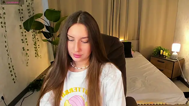 Celine Coello online show from 03/31/26, 04:02