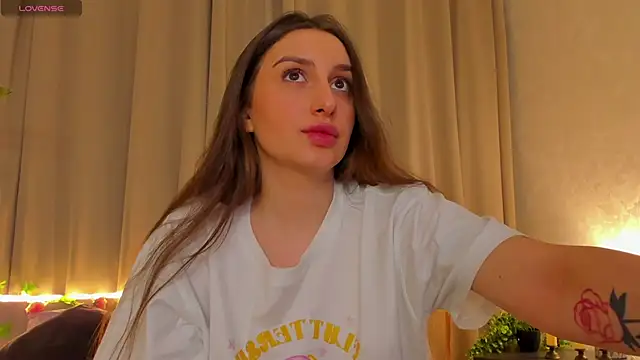 Celine Coello online show from 04/19/26, 12:04