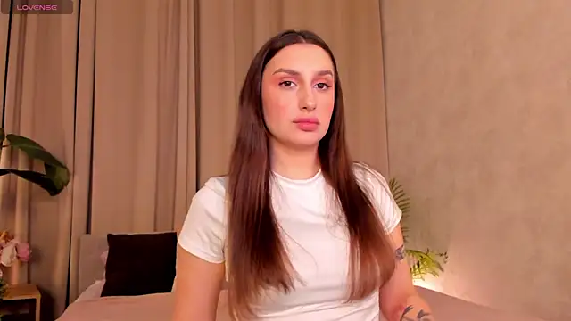 Snapshot of Celine_Coello chatting on 06/03/26, 01:25 Celine Coello online show from 06/03/26, 01:25