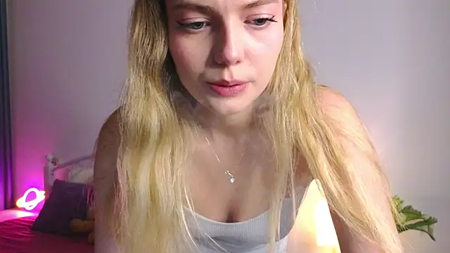 Snapshot of Maily__Trees chatting on 02/24/26, 11:30 Maily Trees online show from 02/24/26, 11:30