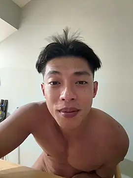 Yooo17 online show from 05/24/26, 04:23