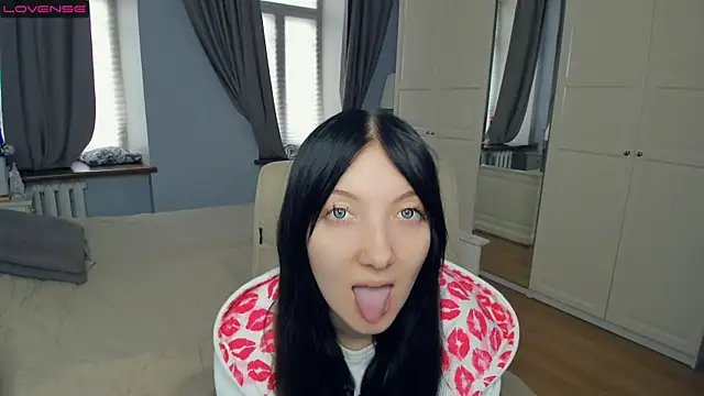 RoxanneComisky online show from 02/08/26, 06:50