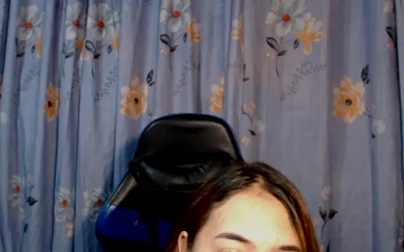 pinay mayahiga online show from 04/04/26, 05:21