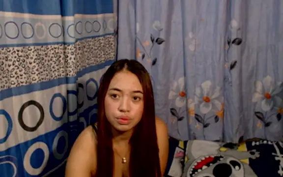 pinay mayahiga online show from 04/19/26, 01:32