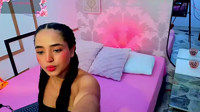 Emma Thompssonn online show from 07/21/26, 12:18