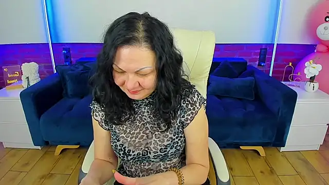 IrissMoon online show from 01/19/26, 06:50