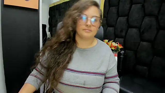 Sarah Boobs  online show from 06/03/26, 04:15