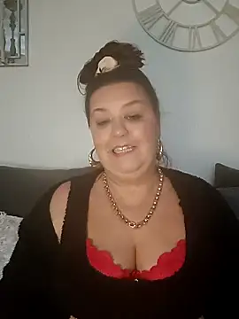 Nova-iswiserx online show from 02/09/26, 11:03