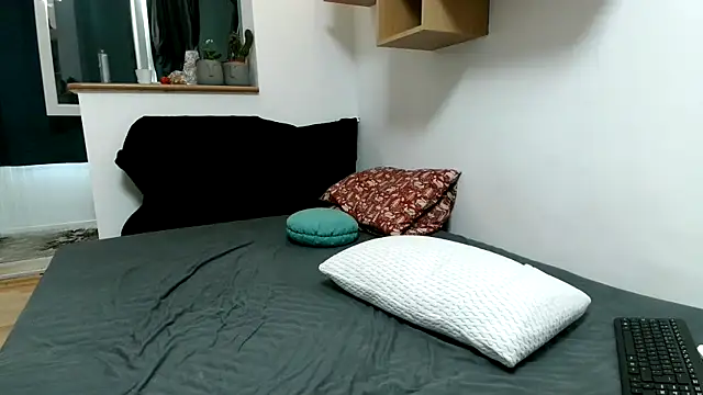 Crista-Elio online show from 04/19/26, 03:11