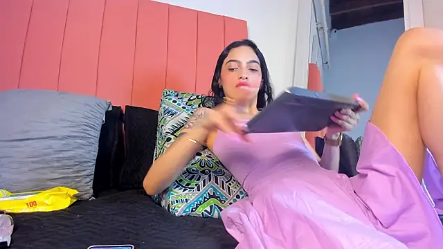 rose thompson19 online show from 02/14/26, 07:10