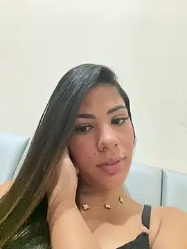 paola oliveira online show from 03/07/26, 05:43