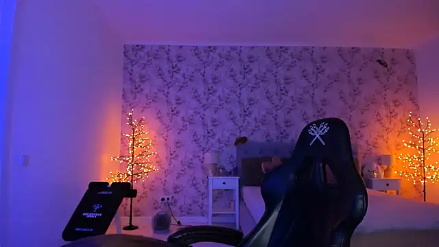 Hot Molly5 online show from 04/10/26, 06:34