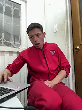 santiObrero online show from 04/01/26, 08:28