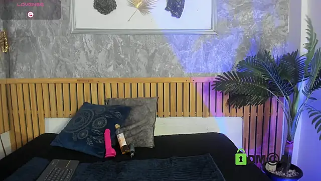 Marilyndackaria  online show from 02/05/26, 11:37