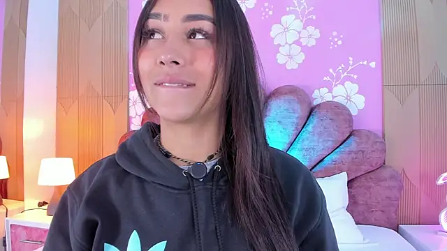 Snapshot of MadisonFox1 chatting on 02/10/26, 11:58 MadisonFox1 online show from 02/10/26, 11:58