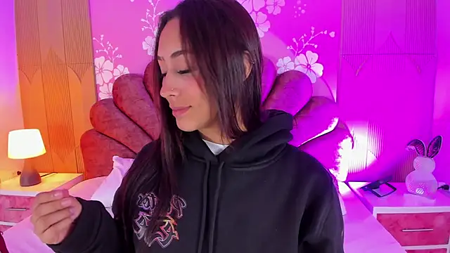 Snapshot of MadisonFox1 chatting on 03/03/26, 11:27 MadisonFox1 online show from 03/03/26, 11:27