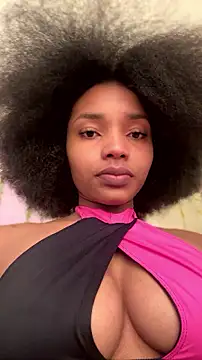 Snapshot of Ebony_love07 chatting on 07/09/26, 07:40 Ebony love07 online show from 07/09/26, 07:40