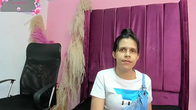 mitzukywinteer online show from 04/08/26, 08:09